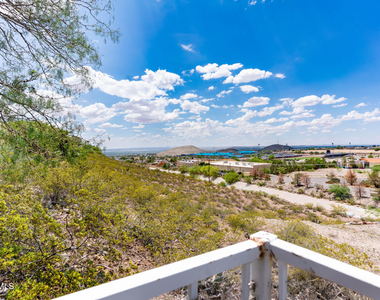 7033 San Marino Drive - Photo Thumbnail 44