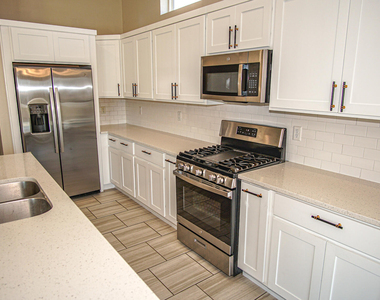 7788 Enchanted Falcon Lane - Photo Thumbnail 15