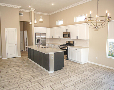 7788 Enchanted Falcon Lane - Photo Thumbnail 10