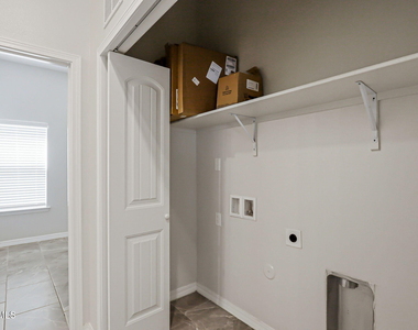 928 Keenland Avenue - Photo Thumbnail 28