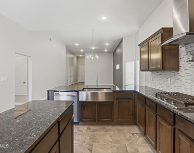 928 Keenland Avenue - Photo Thumbnail 18