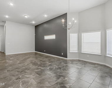 928 Keenland Avenue - Photo Thumbnail 10