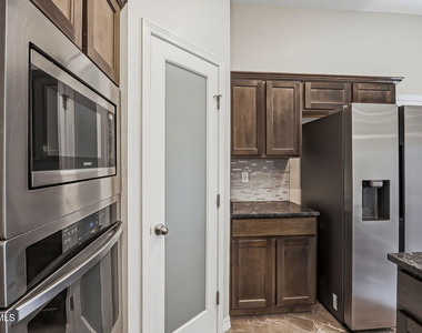 928 Keenland Avenue - Photo Thumbnail 15