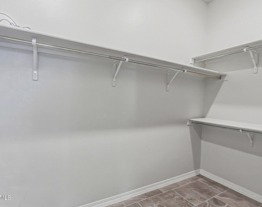 928 Keenland Avenue - Photo Thumbnail 24