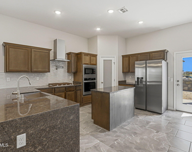 928 Keenland Avenue - Photo Thumbnail 11