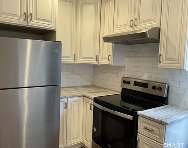 37 Homestead Avenue - Photo Thumbnail 6