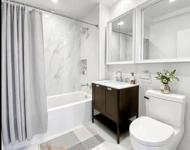 1 Bedroom on Eastern Parkway - Photo Thumbnail 3