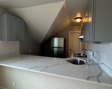 161 Edgewood Avenue - Photo Thumbnail 1
