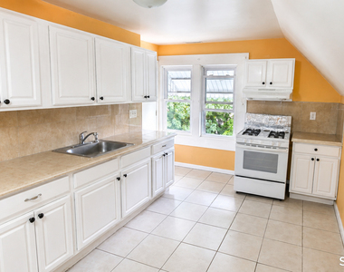 55 Bronx Avenue - Photo Thumbnail 1
