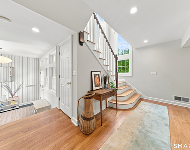 11 Belaire Drive - Photo Thumbnail 6