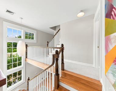 11 Belaire Drive - Photo Thumbnail 18