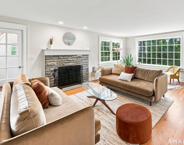 11 Belaire Drive - Photo Thumbnail 5