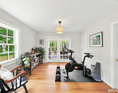 11 Belaire Drive - Photo Thumbnail 8