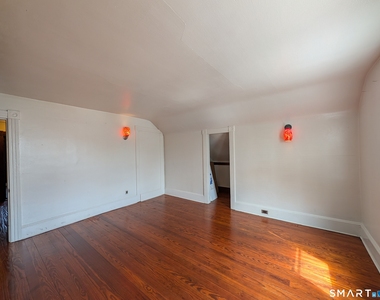 24 Thompson Court - Photo Thumbnail 12