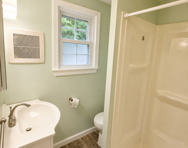 112 Mattabeseck Road - Photo Thumbnail 11