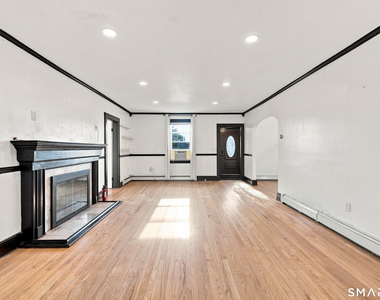 109 Johnson Street - Photo Thumbnail 8