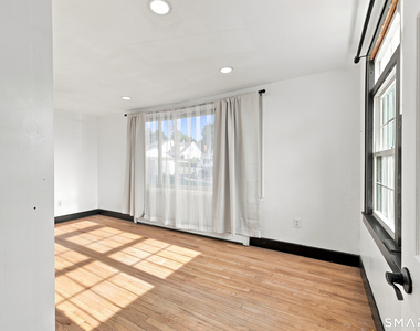 109 Johnson Street - Photo Thumbnail 17
