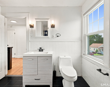 109 Johnson Street - Photo Thumbnail 23
