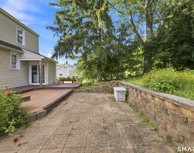109 Johnson Street - Photo Thumbnail 5