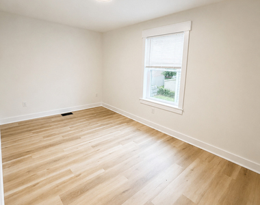 20 Gridley Street - Photo Thumbnail 9