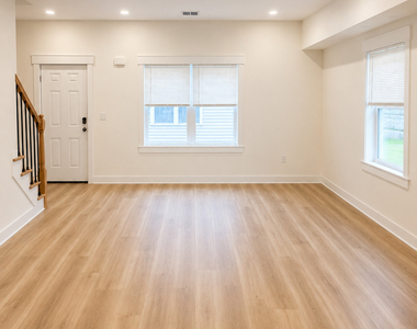 26 Gridley Street - Photo Thumbnail 5