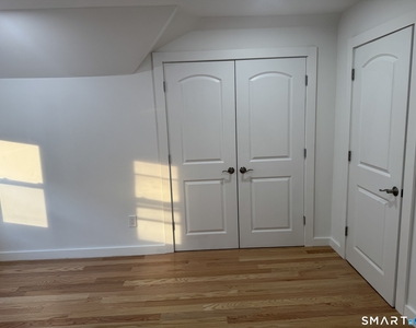 263 Hawley Avenue - Photo Thumbnail 10