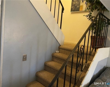 1645 Quinnipiac Avenue - Photo Thumbnail 13