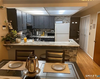 1645 Quinnipiac Avenue - Photo Thumbnail 9