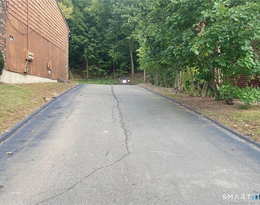 1645 Quinnipiac Avenue - Photo Thumbnail 30