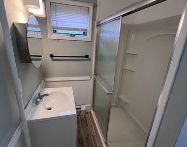 96 Putnam Street - Photo Thumbnail 7