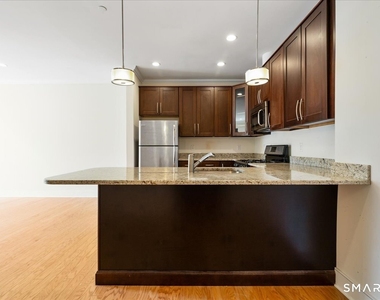 485 Summer Street - Photo Thumbnail 5
