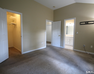 8005 Heartwood Lane - Photo Thumbnail 17