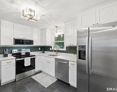 332 Fern Street - Photo Thumbnail 15
