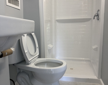 284 Linwood Avenue - Photo Thumbnail 16