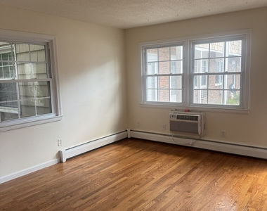 116 Commerce Street - Photo Thumbnail 1