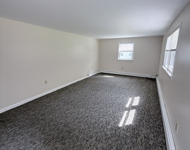 448 Pumpkin Hill Road - Photo Thumbnail 2