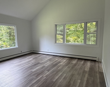 32 Chestnut Hill Road - Photo Thumbnail 9