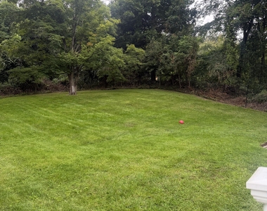 32 Chestnut Hill Road - Photo Thumbnail 18