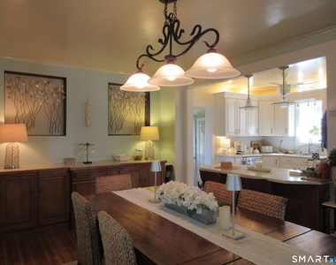 10 Elliott Avenue - Photo Thumbnail 7