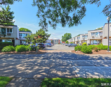 22 West Walk - Photo Thumbnail 1
