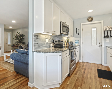 22 West Walk - Photo Thumbnail 10