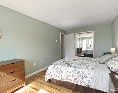 22 West Walk - Photo Thumbnail 33