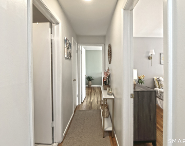 22 West Walk - Photo Thumbnail 29