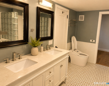 56 Benedict Road - Photo Thumbnail 8