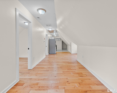 693 Dixwell Avenue - Photo Thumbnail 8