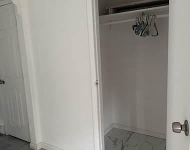 21 Hurlburt Street - Photo Thumbnail 4