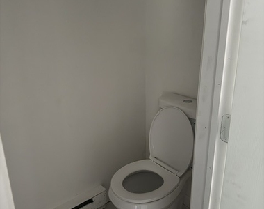 21 Hurlburt Street - Photo Thumbnail 12