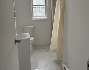 21 Hurlburt Street - Photo Thumbnail 11