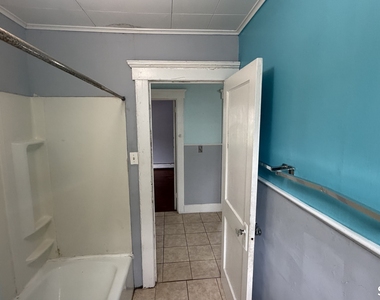 182 Beechwood Avenue - Photo Thumbnail 5