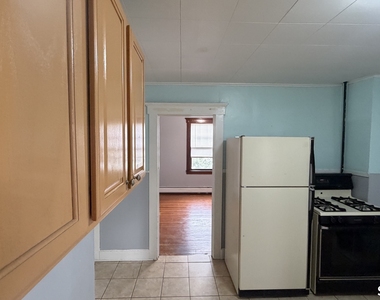 182 Beechwood Avenue - Photo Thumbnail 3